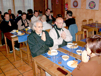 20071030221519-denkoaluenda08.jpg